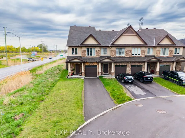 180 Jardiniere St, Ottawa, ON K2S 2K1