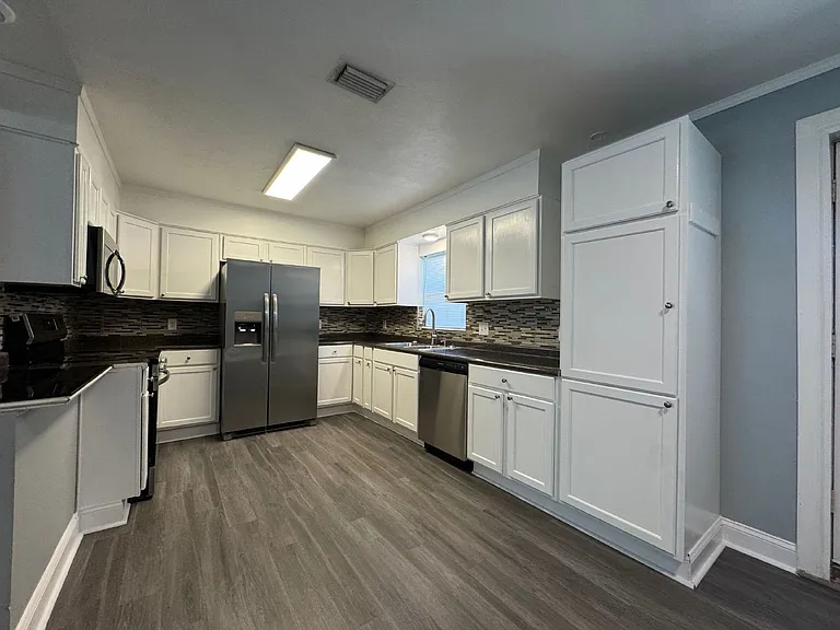 5117 Douglas St #A — Photo 10