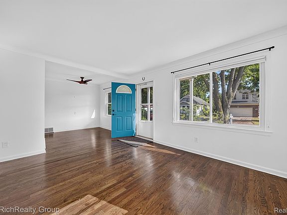 5th image of 1355 Camden St