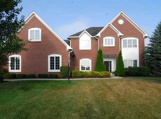 3830 Steeplechase Dr, Carmel, IN 46032