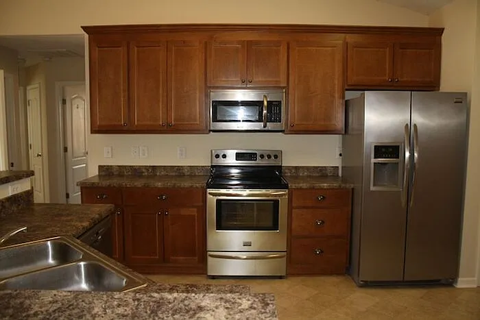 7010 Thornwood Ln SE — Photo 16