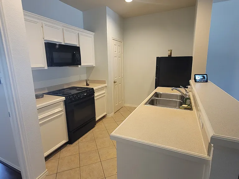 2709 Polk St — Photo 9