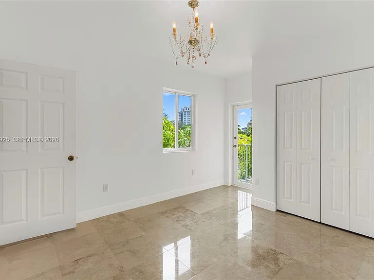 4023 SW 10th St #4023 — Photo 13