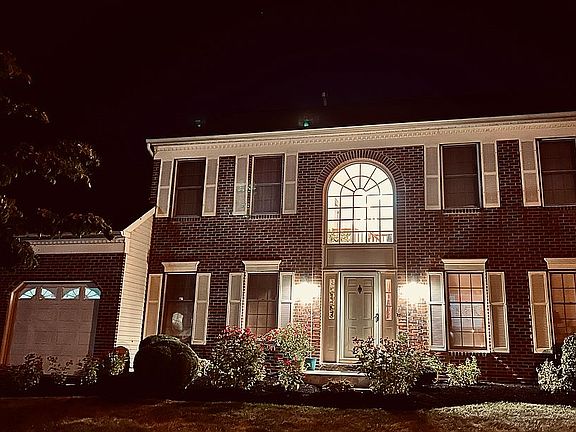 3rd image of 13 Eleanor Dr