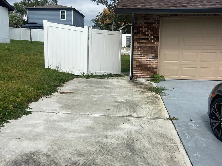 27103 Frampton Ave — Photo 2