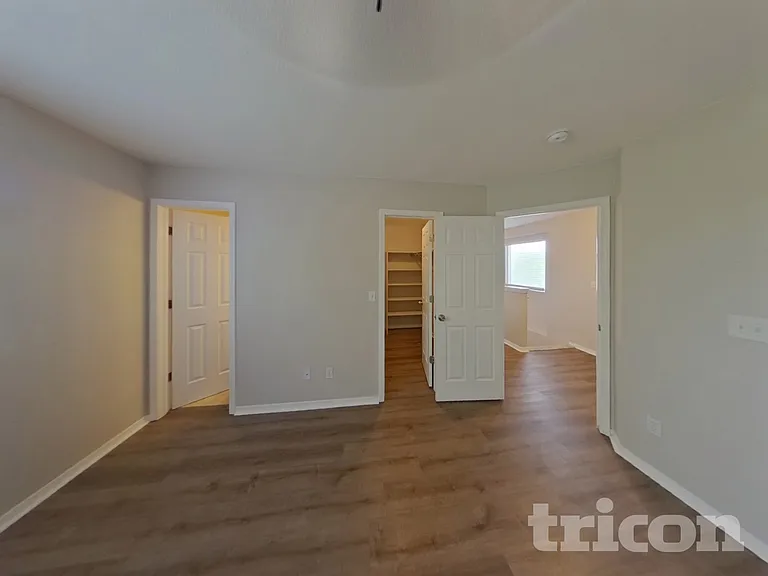 1287 Livingston Ave — Photo 6