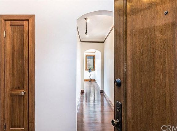 4th image of 315 W 3rd St #605-6