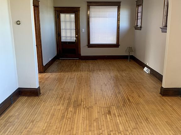 4th image of 5492 Daffodil Ave