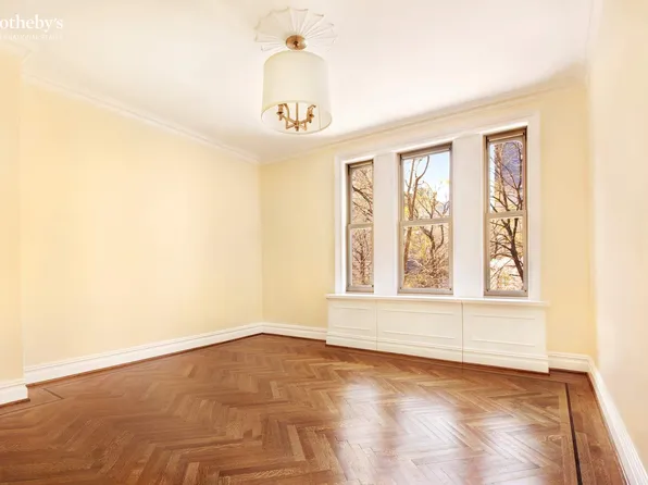 36 Gramercy Park East image 11 of 17