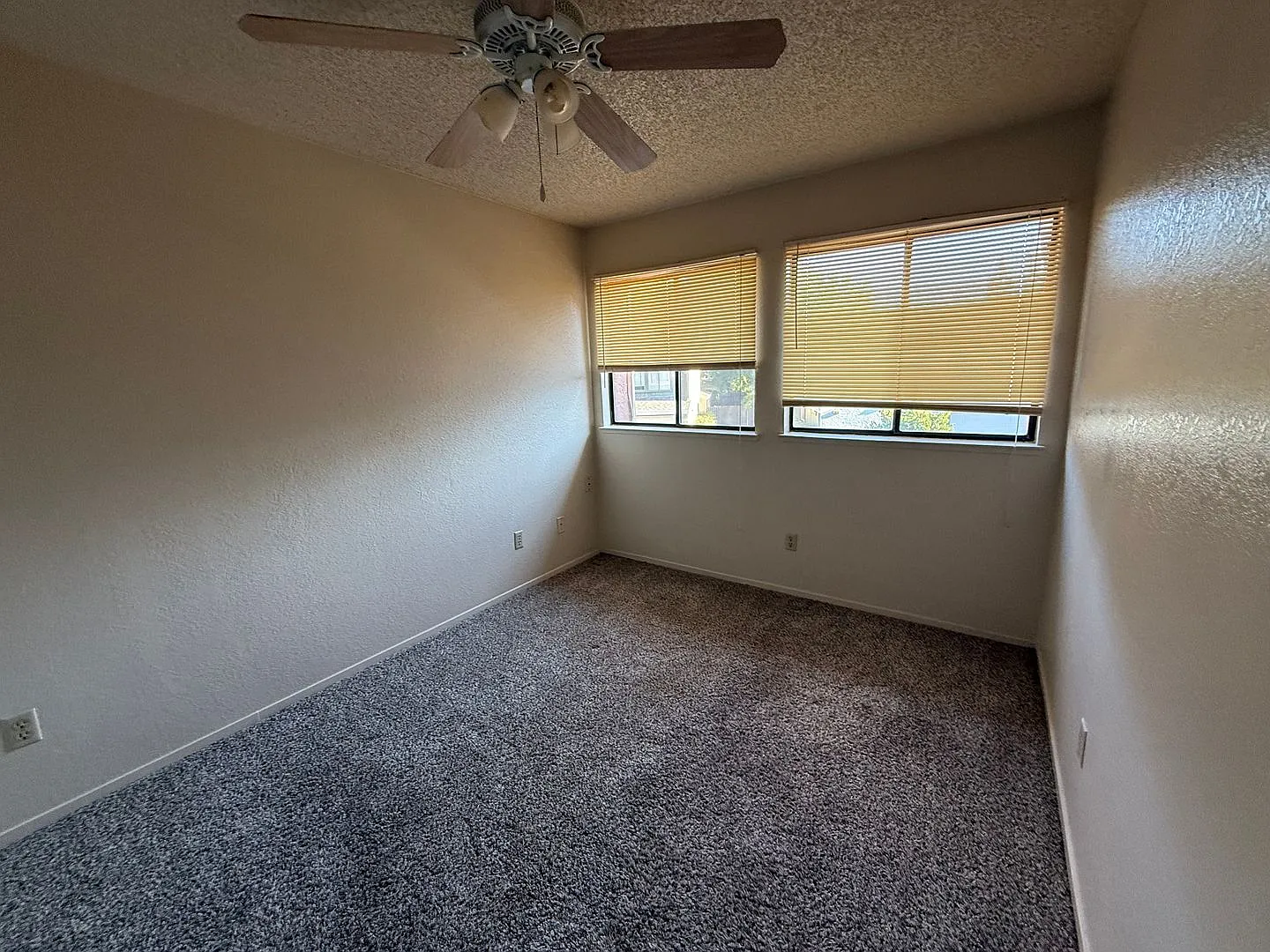 2674 Bradford Way - West Sacramento 95691 — Photo 4