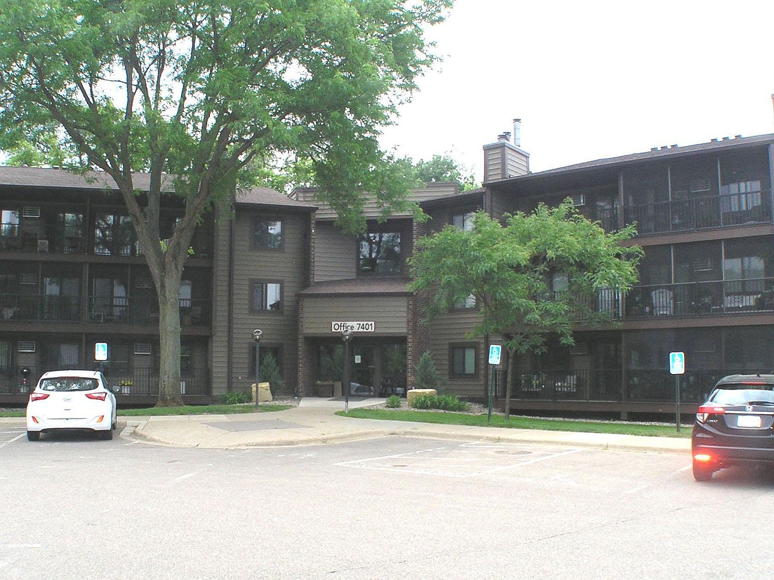 7401 101st St W 320, Bloomington, MN 55438 Zillow
