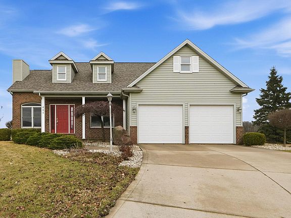 2nd image of 444 Goldenrod Ct