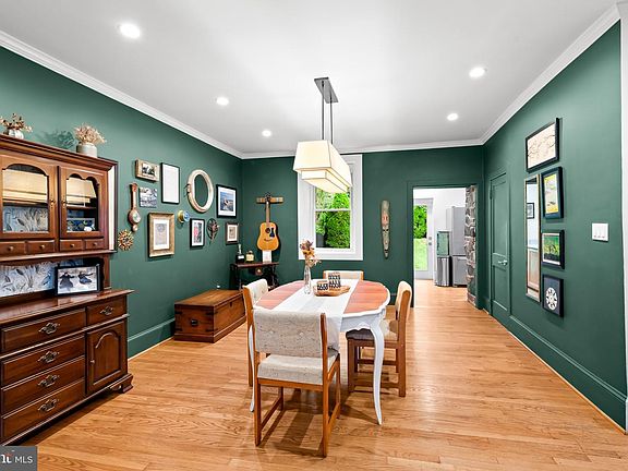 4th image of 3711 Clipper Rd
