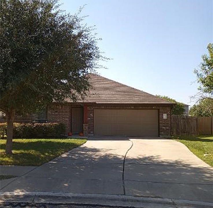 1st image of 166 Hunter Creek Cv
