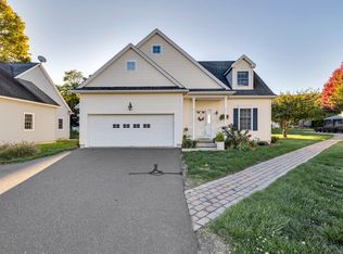 16 Weathervane Rd #16, Bristol, CT 06010