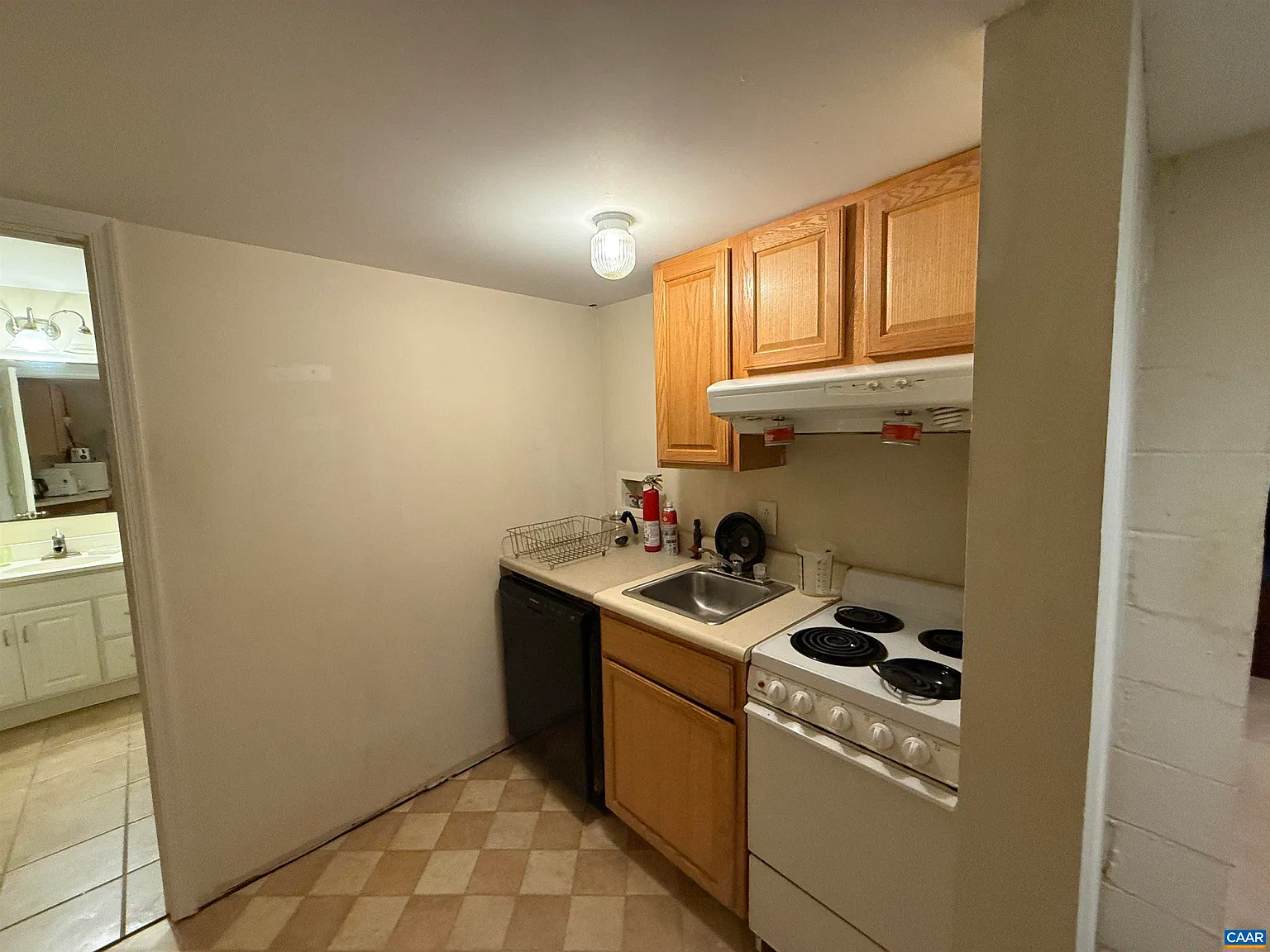 1 bed, 1.0 bath, 1262 sqft, $1,300 — Photo 4