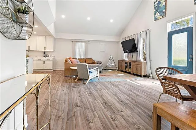 5020 Randolph St — Photo 5