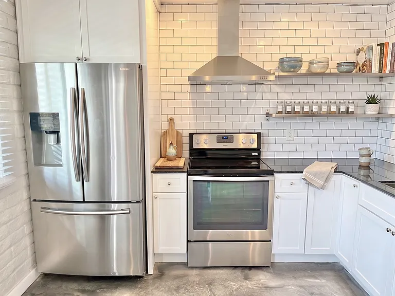 3212 N 37th St #3 — Photo 5