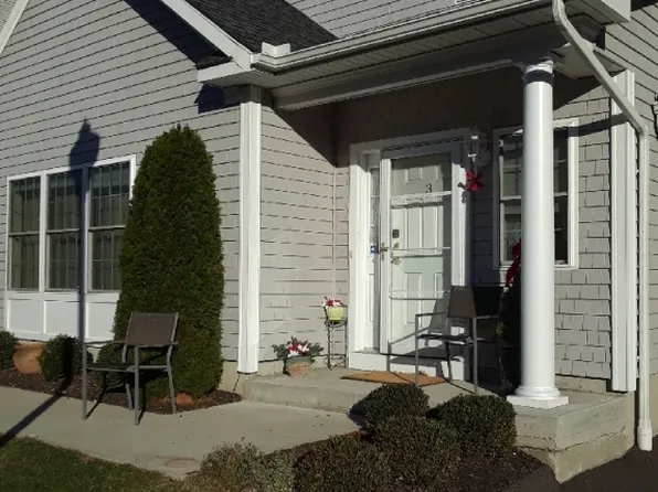 3 Alana Dr, Milford, CT 06461