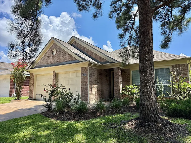 20622 Tulip Blossom Ct — Photo 2