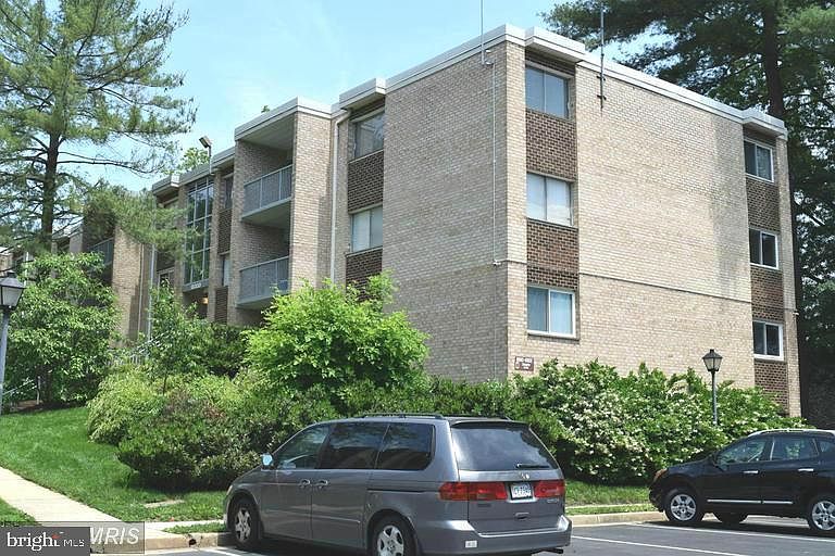 1st image of 8000 Chanute Pl APT 14