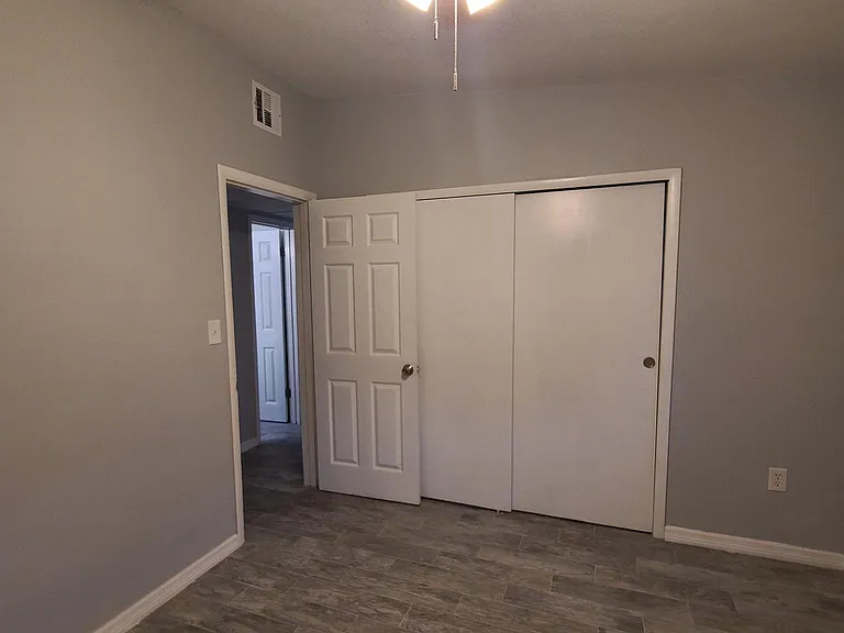 320 Palmetto Dr NE — Photo 6