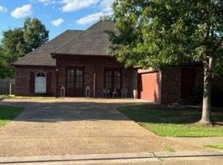 156 W Elbridge Way, Canton, MS 39046