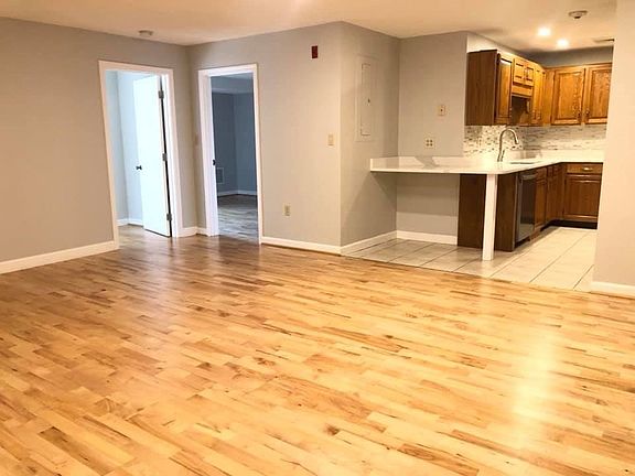 3rd image of 39 Parlin St APT 203