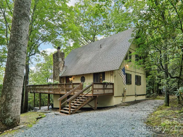 19 High Terrain Dr, Burnsville, NC 28714
