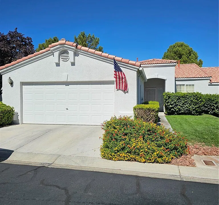 8786 Crystal Port Ave