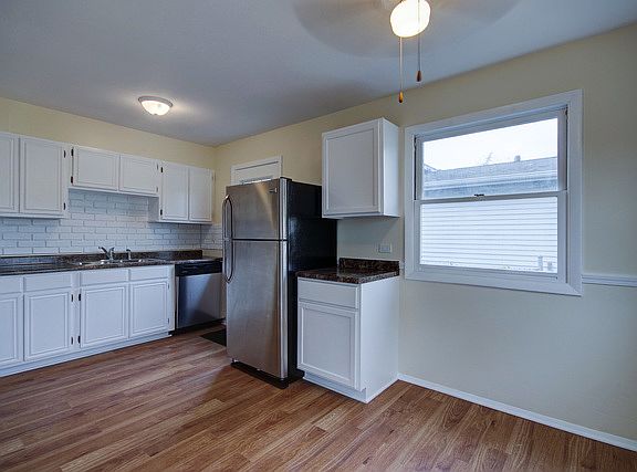 3rd image of 125 Wildwood Dr