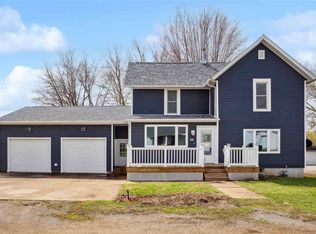 303 4th St, Wellman, IA 52356