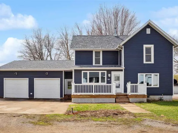 303 4th St, Wellman, IA 52356