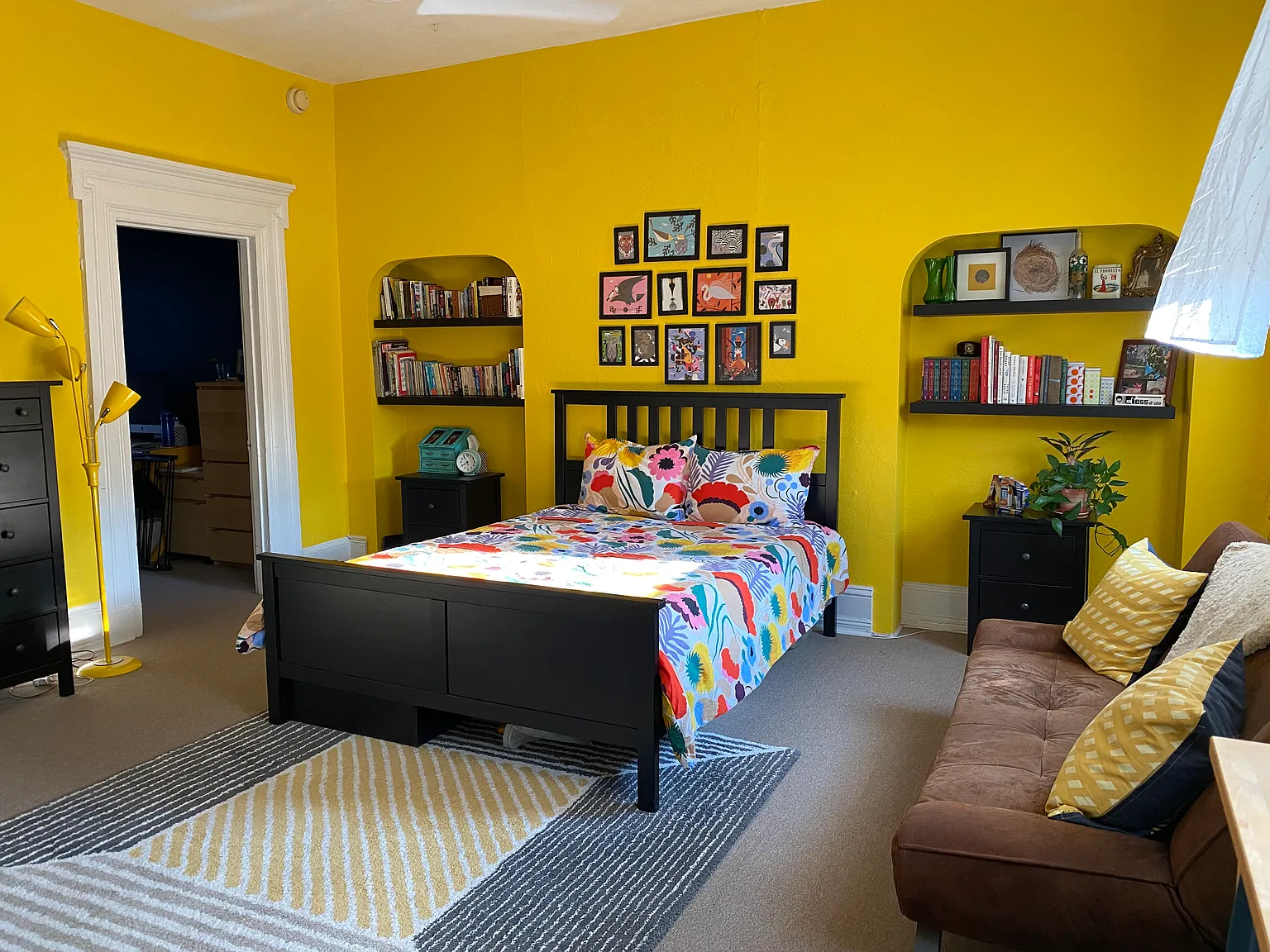 2 bed, 1190 sqft, $1,700 — Photo 2