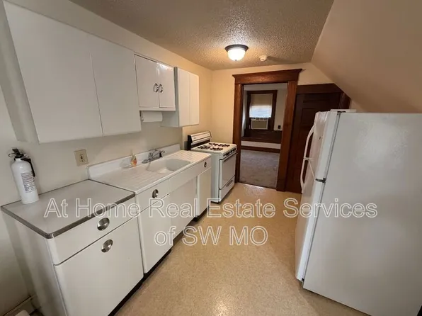 839 S Broadway Ave, Springfield, MO