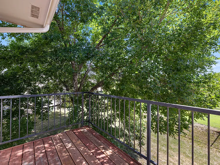 Glenmoor Townhomes — Photo 54