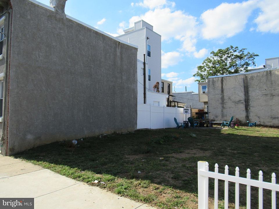 2nd image of 2622 Tulip St