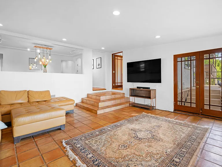 821 Vanderbilt Pl — Photo 13