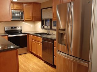 5565 Angle Ln, Greendale, WI 53129