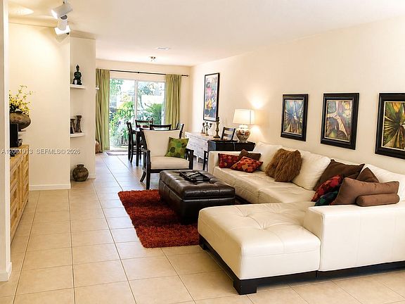 2nd image of 224 Seaview Dr #104