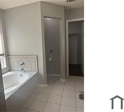 6753 Ambercrest Dr — Photo 14