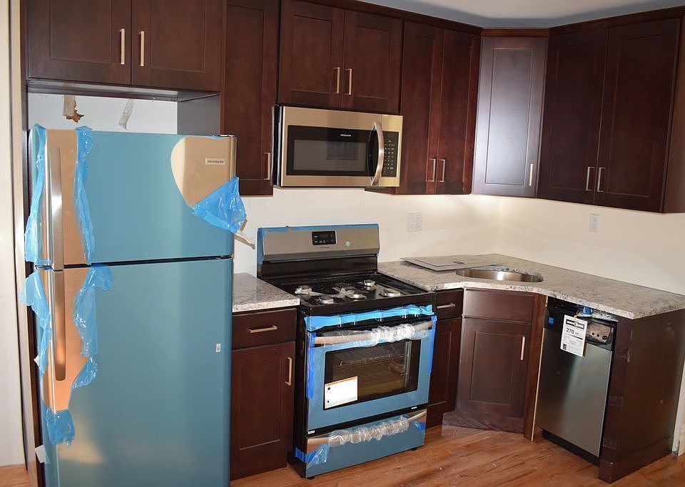 2nd image of 11939 192nd St