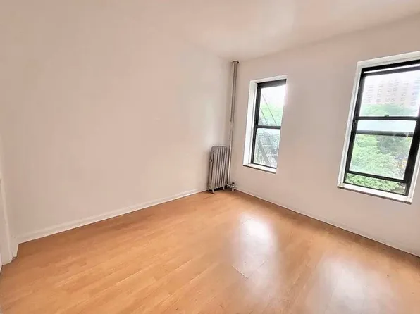 321 East 108th Street image 1 of 7