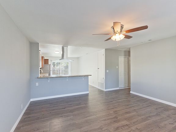 4th image of 3533 Grand Ave