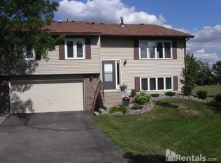 10393 Balsam Ln, Eden Prairie, MN 55347