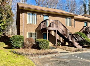 240 Ridge Forest Ct, Winston Salem, NC 27104