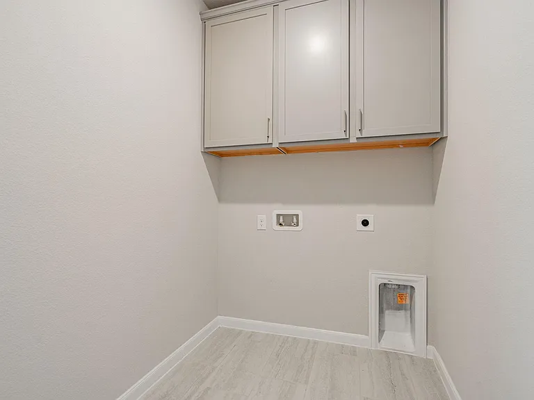 16717 Garden Dr — Photo 4