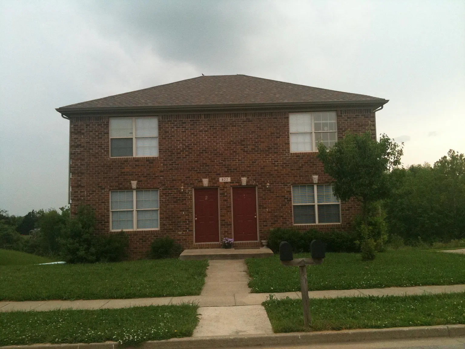 2 bed, 1.5 bath, 1000 sqft, $925 — Photo 1