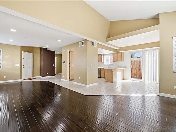 5th image of 3143 Lamar Ct