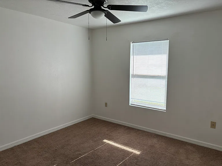 3214 SW 24th Way — Photo 7